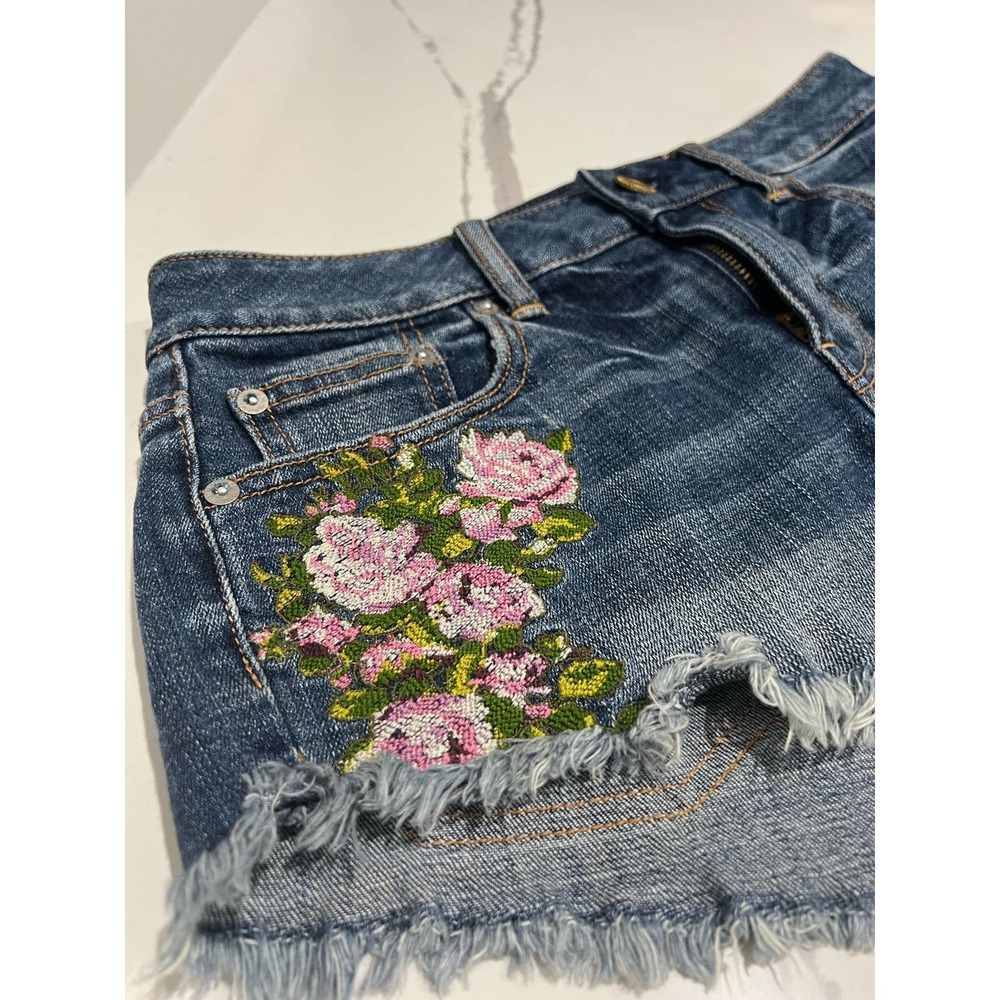 American‎ Eagle Floral Embroidered Stretch Shorts Size 2 cut off